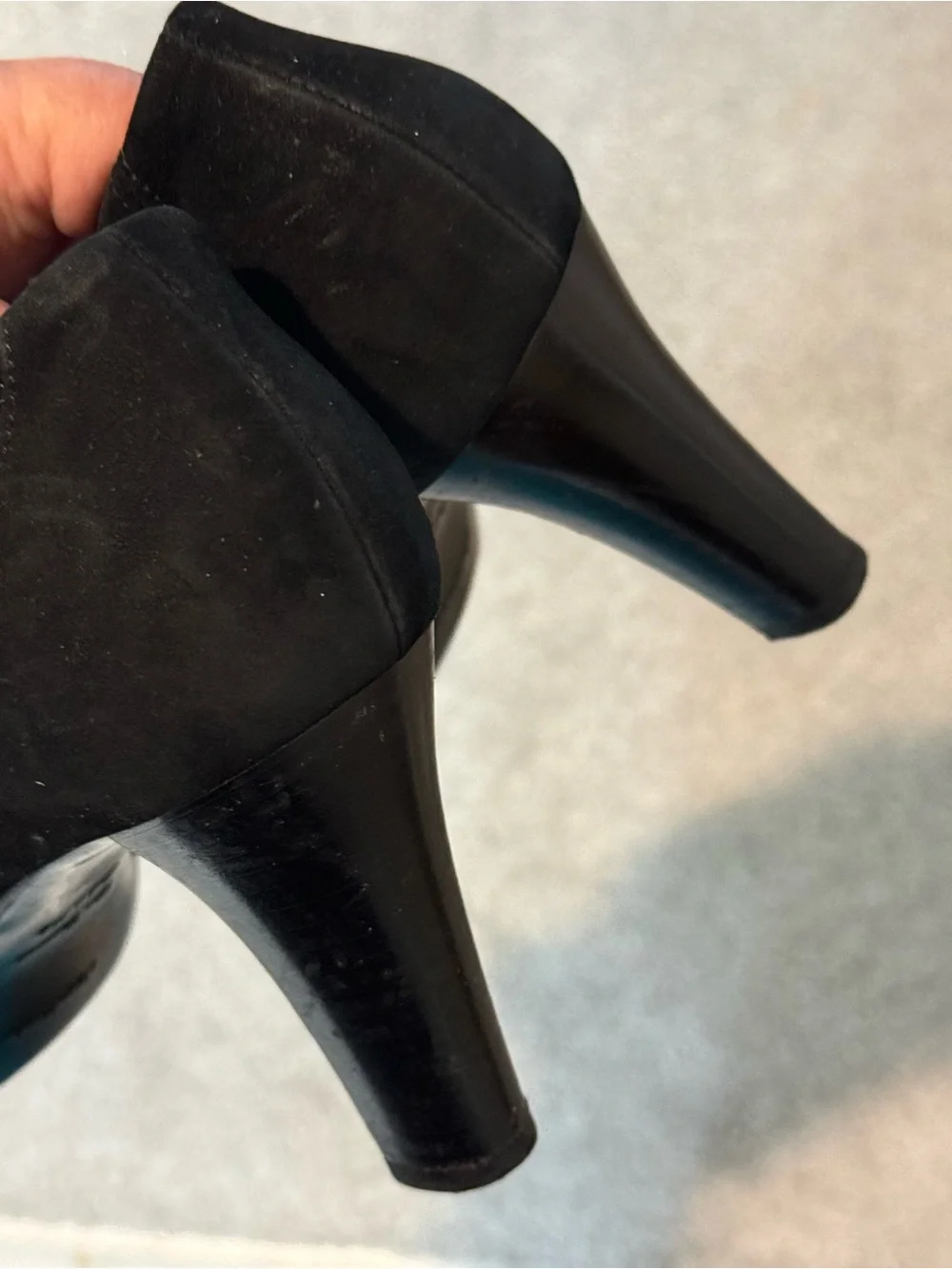 Aquatalia Vera Gomma Rosette Heel Black Suede Womens Size 9
